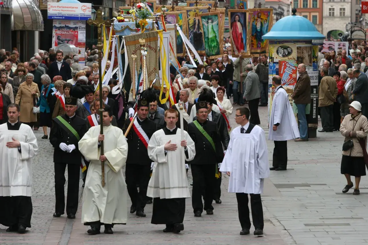 Ile trwa msza w Boże Ciało? Zaskakujące fakty o liturgii