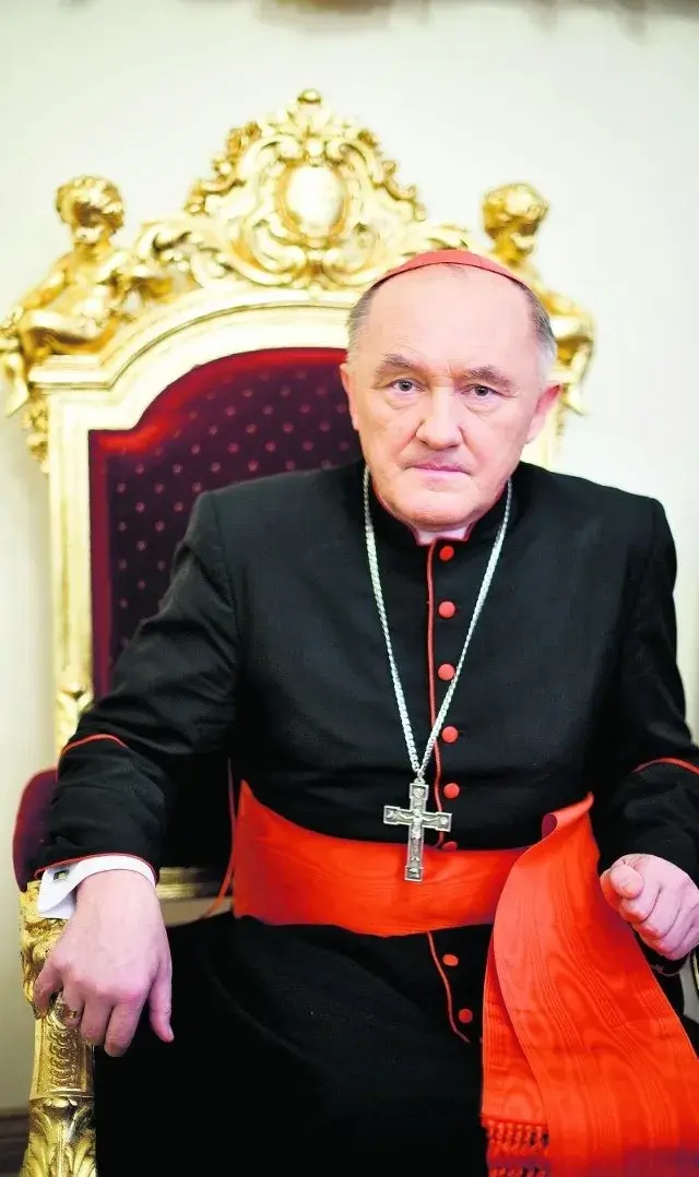 Kardynał Nycz: jego rola, kontrowersje i wpływ na Kościół katolicki w Polsce