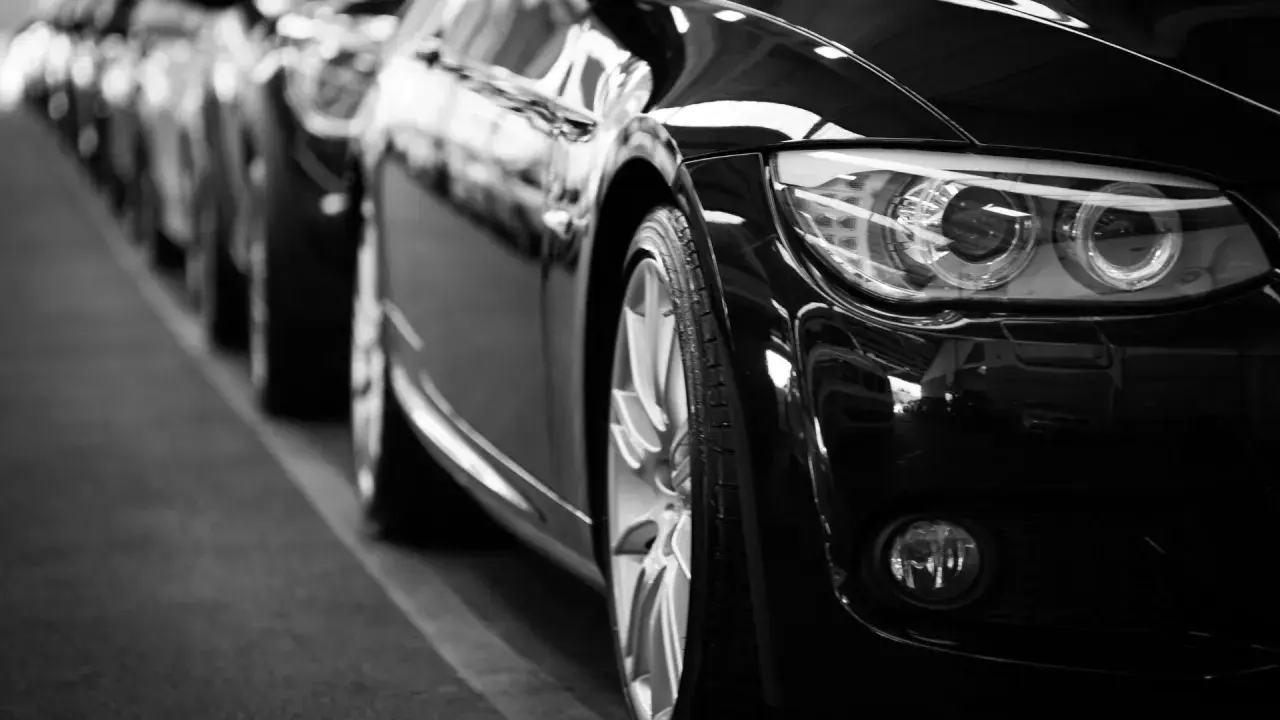 Leasing czy kredyt samochodowy – który wybór jest bardziej opłacalny?