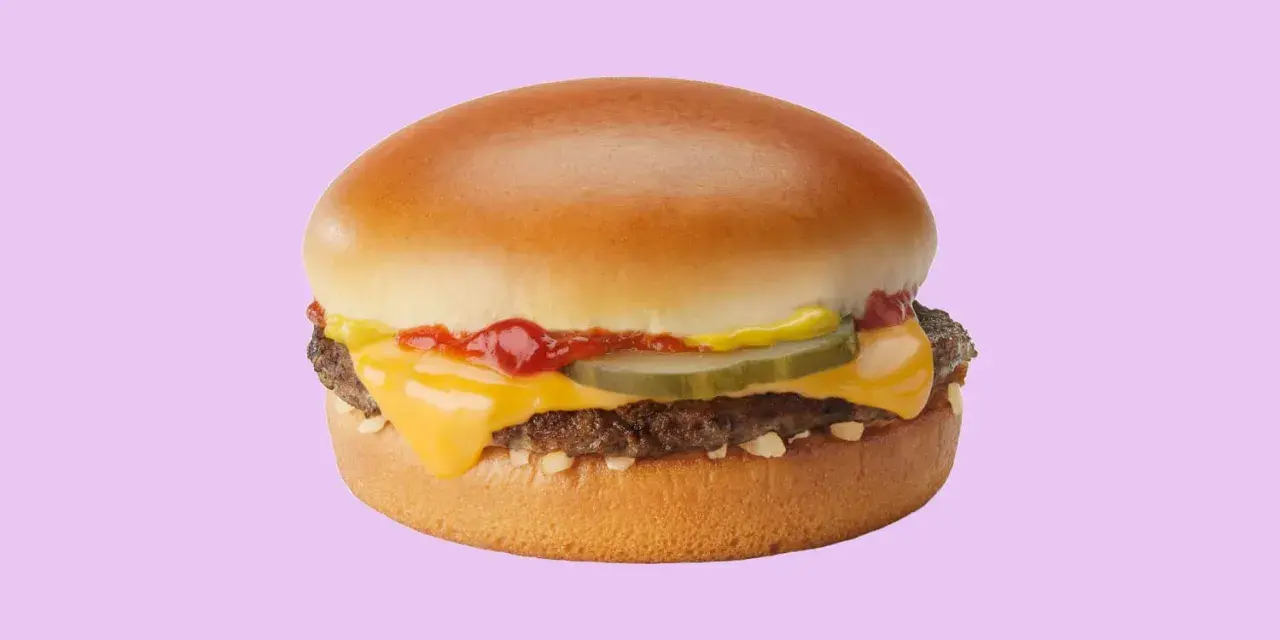 Jak zrobić burgera z McDonald's w domu? Przepis na kultowy smak!