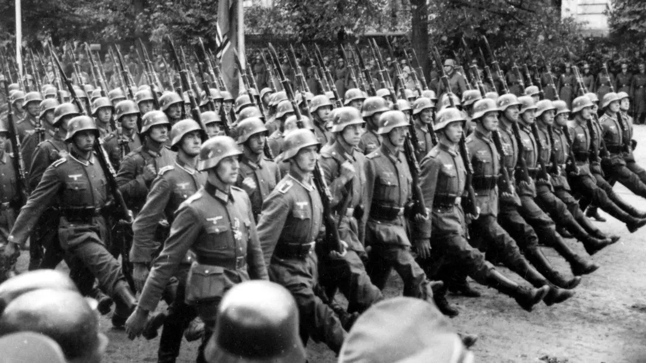 Niemieckie mundury z II wojny światowej: Różnice, rodzaje, ciekawostki