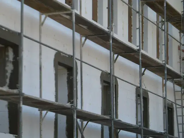 5 cm styropianu ile to muru: zaskakujące porównanie izolacyjności