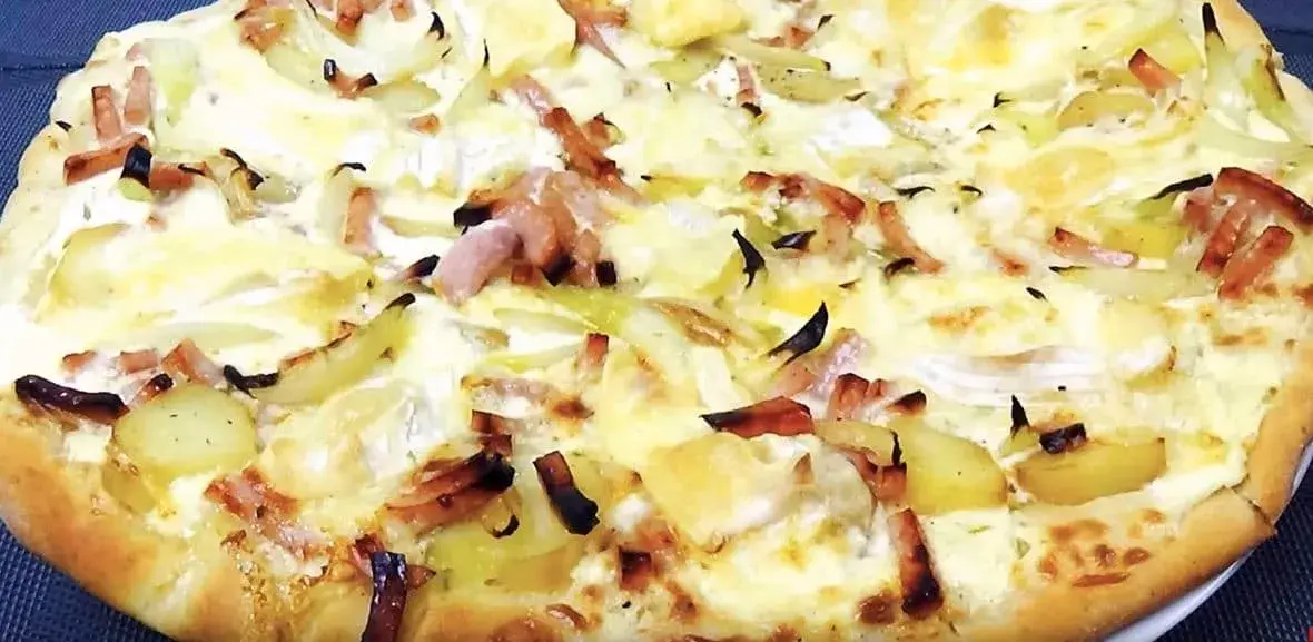 Pizza Savoyarde : la recette authentique pour un délice montagnard