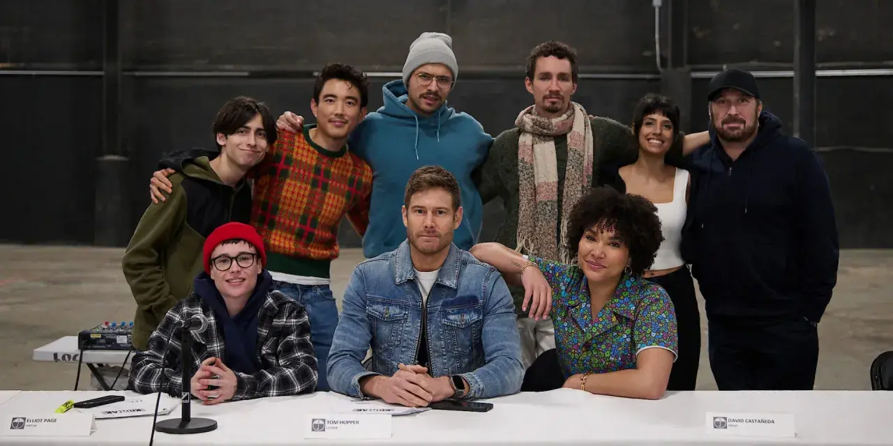 The Umbrella Academy obsada: Elliot Page, Aidan Gallagher, Tom Hopper, David Castañeda, Emmy Raver-Lampman, Robert Sheehan, Ritu Arya, Colm Feore.
