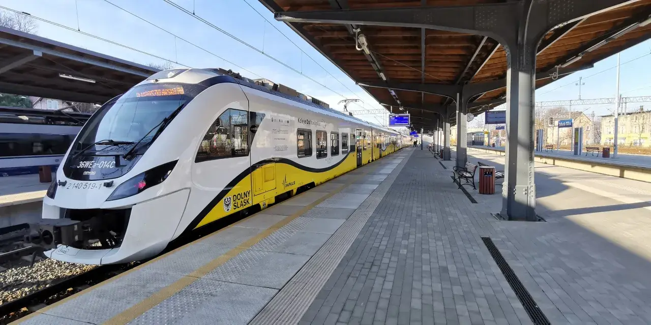 Bielawa-Wrocław: Autobus czy pociąg? Pełny rozkład i ceny biletów