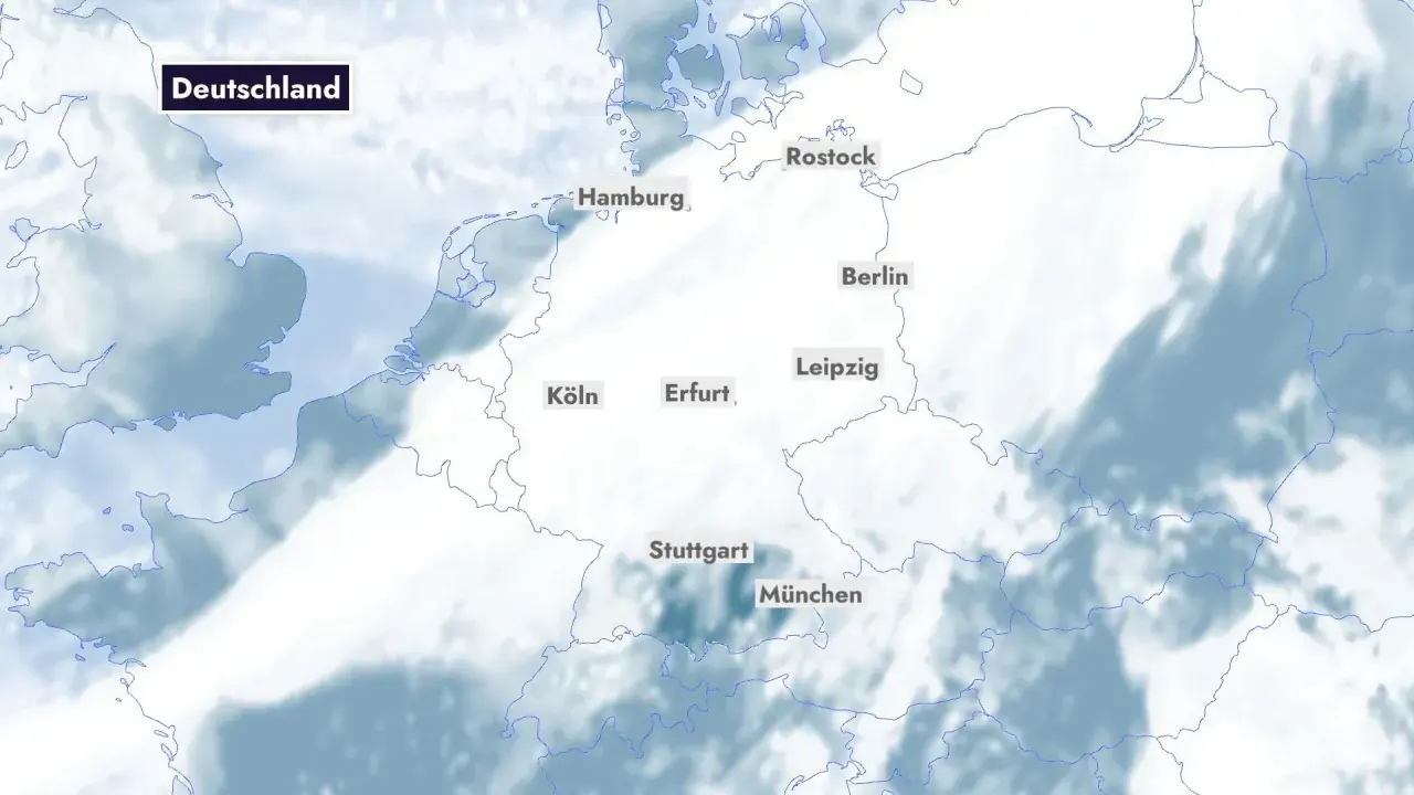 Wetterkarte von Deutschland mit Städten wie Berlin, Hamburg, Köln. Der Pilot gibt eine Ansage zum Wetter.