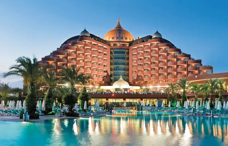 Hotel Delphin Turcja: Luksus i relaks na Riwierze Tureckiej