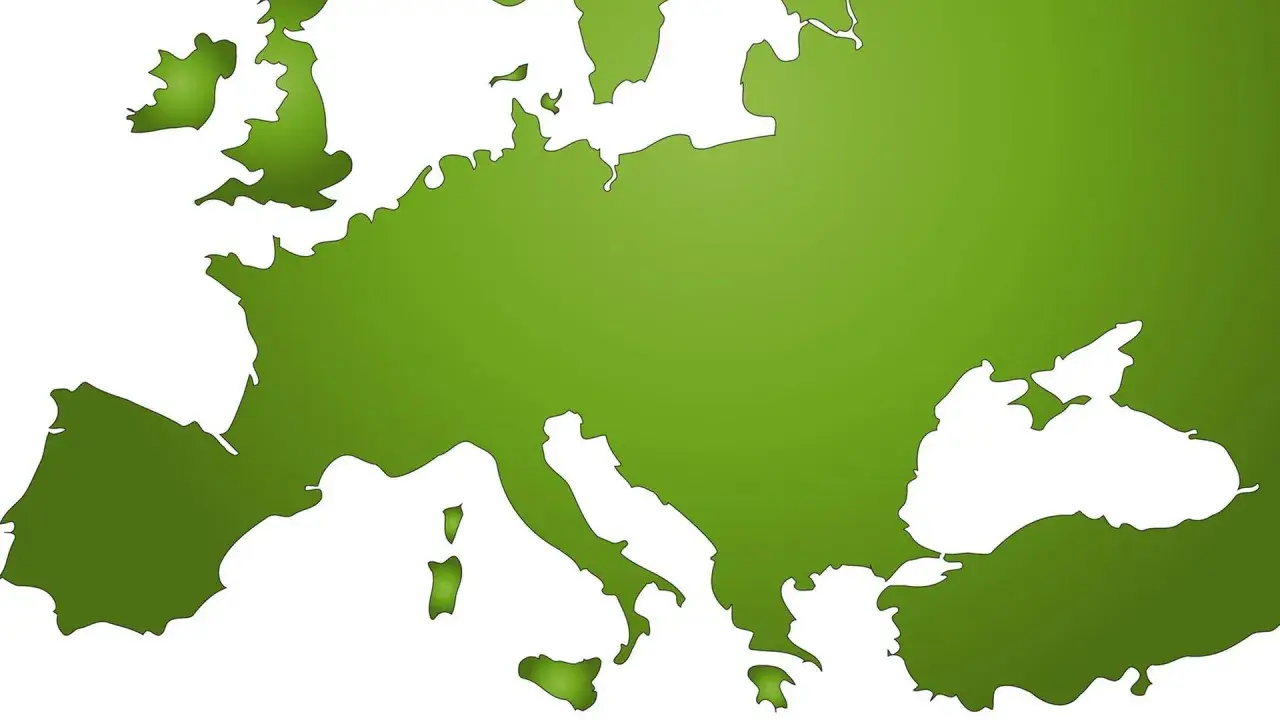 Grüne Karte von Europa und Teilen Asiens. Das Gebirge zwischen Europa und Asien ist nicht explizit dargestellt, aber die Karte zeigt die geografische Trennung.