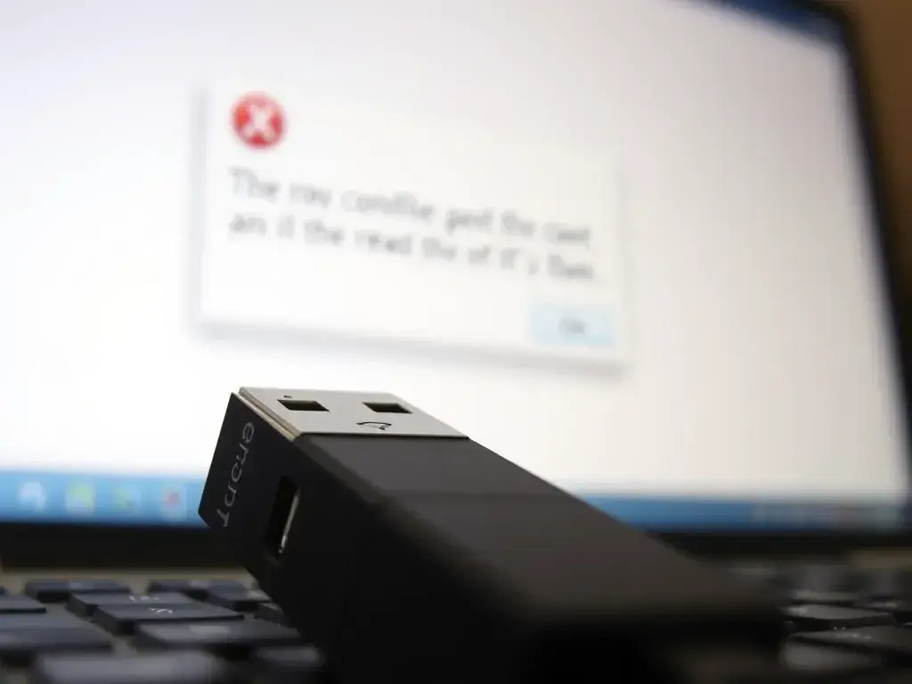 Jak znaleźć pendrive na komputerze i uniknąć frustracji z jego brakiem