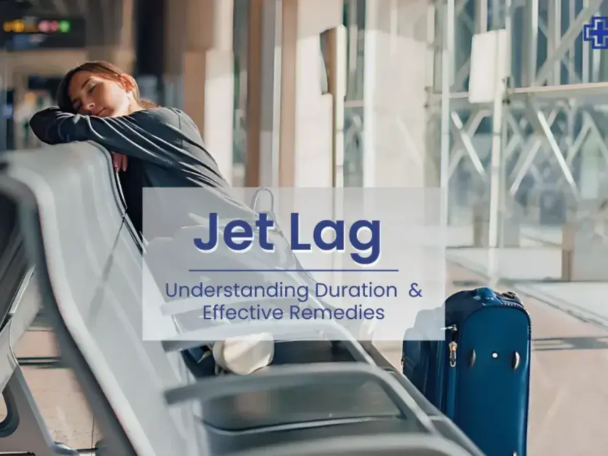 Erschöpfte Reisende am Flughafen, die auf effektive Tipps hoffen, um Jetlag zu vermeiden und die Reise zu genießen.