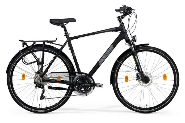 Rower trekkingowy – co to znaczy i dlaczego warto go mieć?