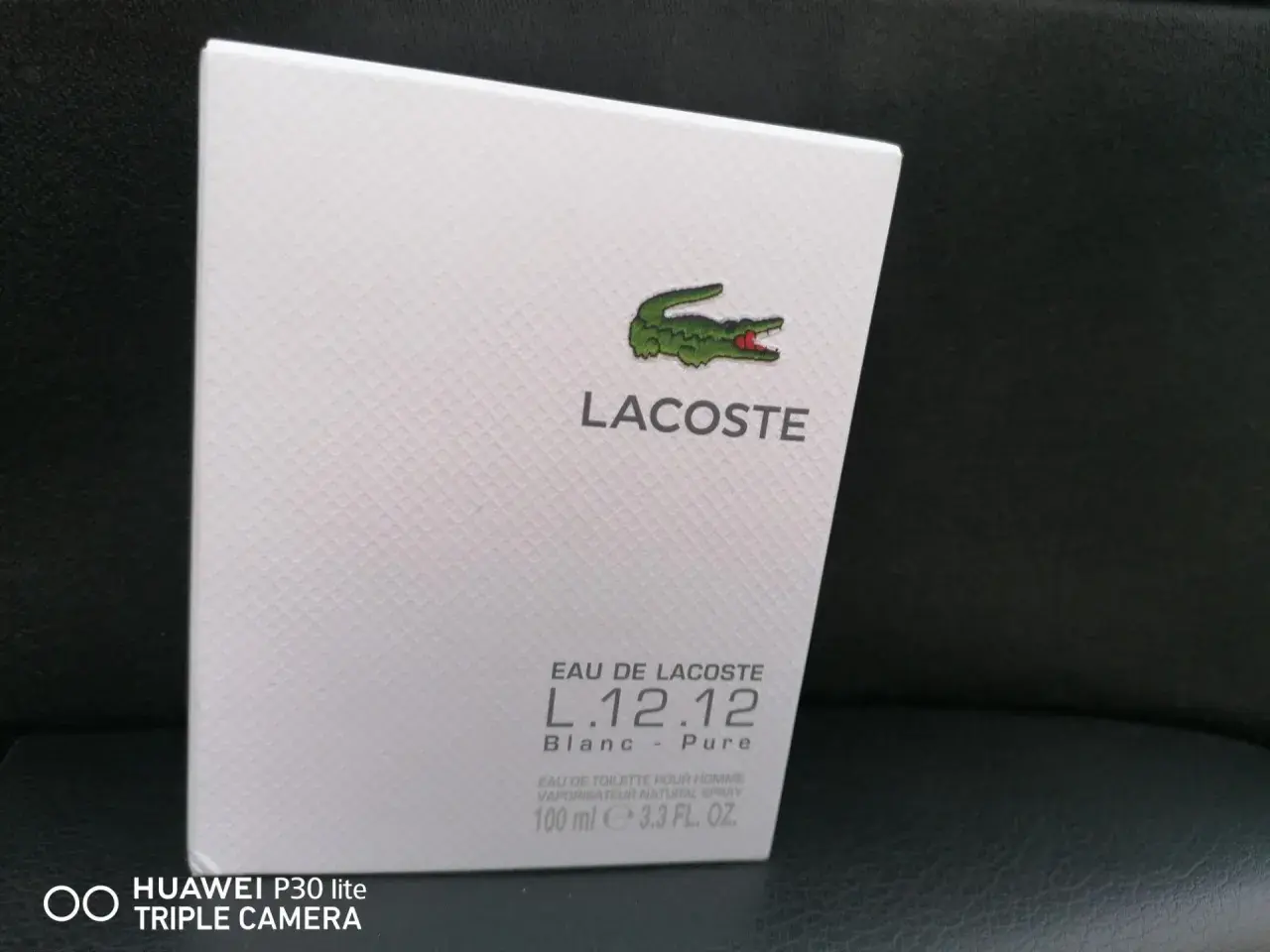 Pudełko perfum Lacoste Blanc 100ml z zielonym krokodylem.