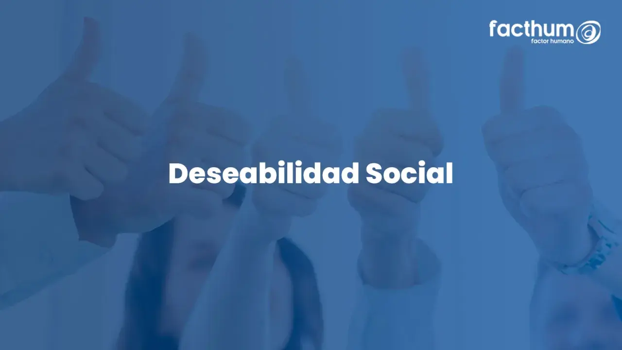 Manos levantadas con pulgares hacia arriba, simbolizando la deseabilidad social y la aprobación. Logo de Facthum.