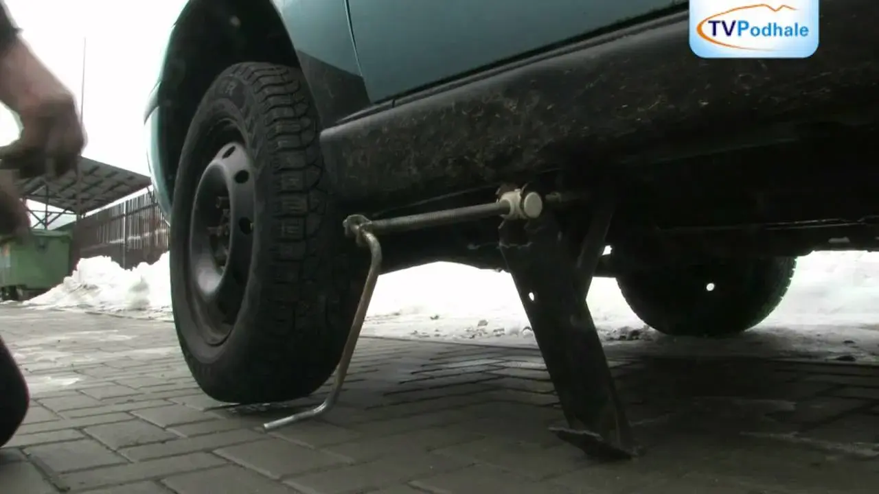 Jak zdjąć koło zapasowe Fiat Ducato? Szybki poradnik i triki