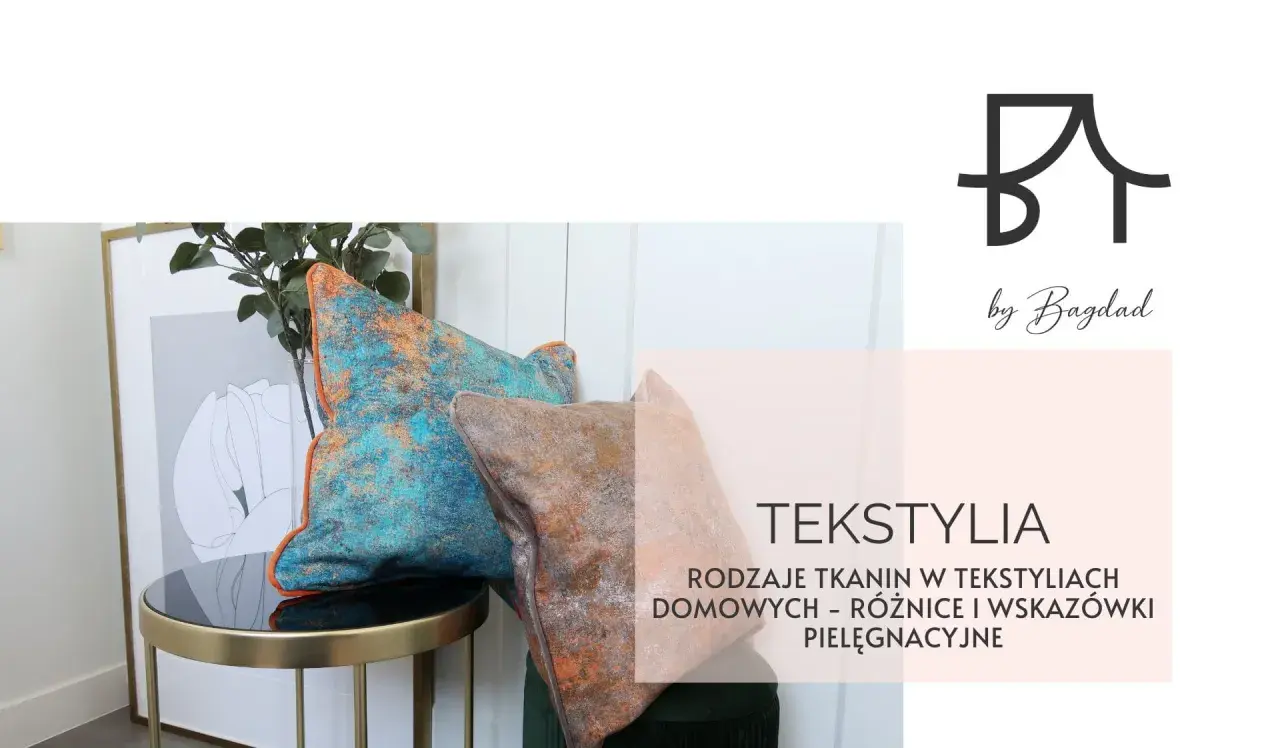 Dekoracyjne poduszki z wzorzystej tkaniny, idealne do salonu. Dowiedz się, pu co to za materiał i jak o niego dbać.