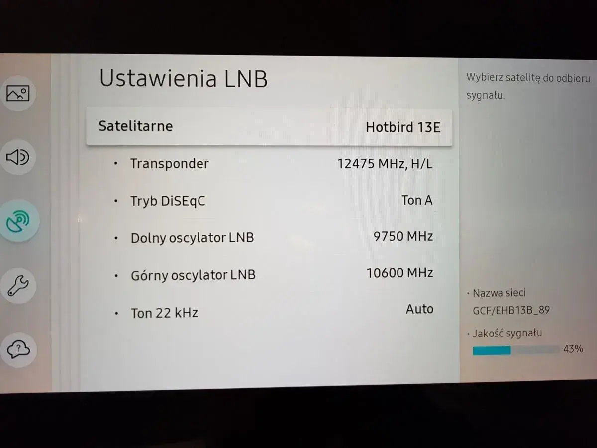 Ustawienia LNB dla Hotbird 13E: transponder 12475 MHz, H/L, DiSEqC Ton A. Pomocne przy ustawianiu anteny satelitarnej z Cyfrowego Polsatu.