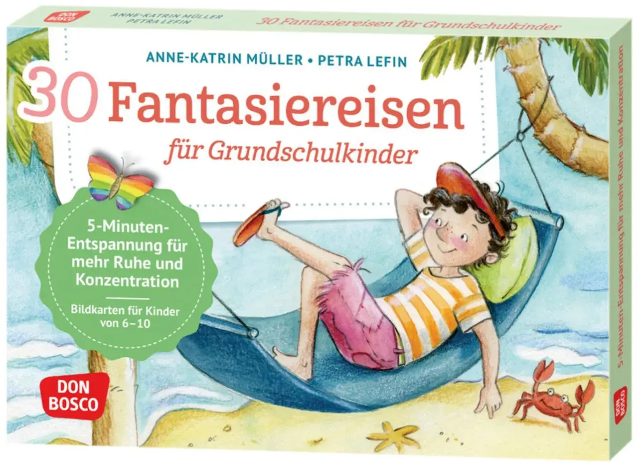 Ein Junge in Hängematte träumt von Fantasiereisen für Grundschulkinder. Entspannung für mehr Ruhe & Konzentration.