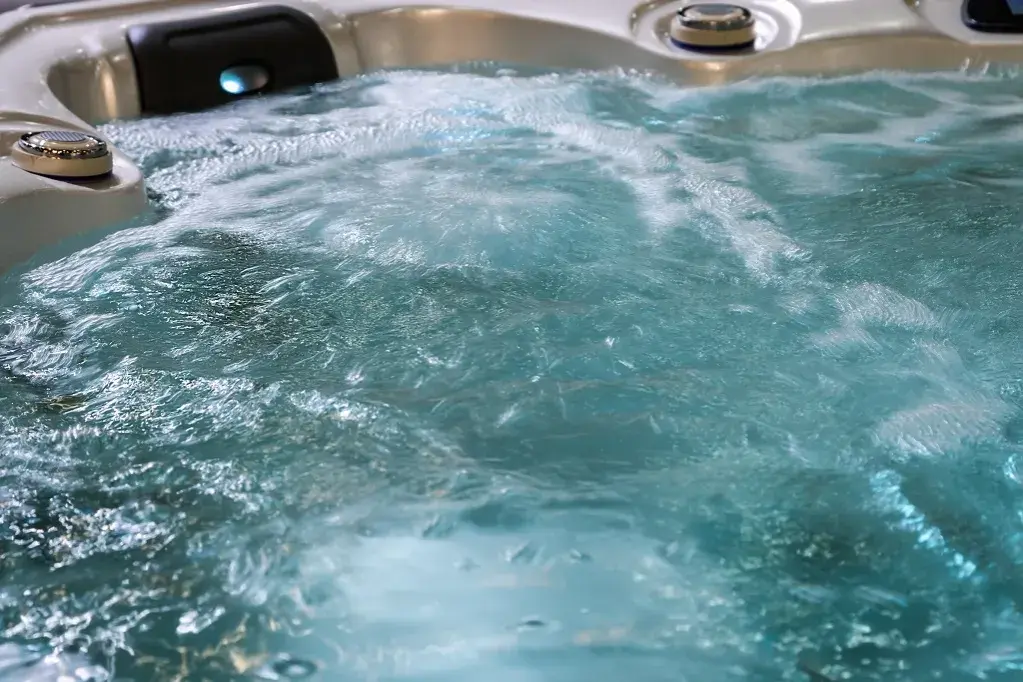 Jak korzystać z jacuzzi w hotelu, aby uniknąć nieprzyjemnych sytuacji
