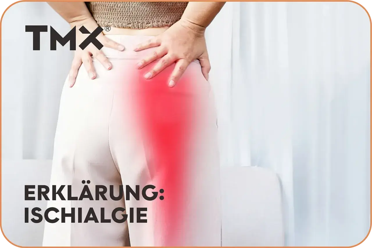Frau hält sich den schmerzenden Hüftbereich, der rot markiert ist. Erklärend: Ischialgie. Was tun bei Ischias Schmerzen?
