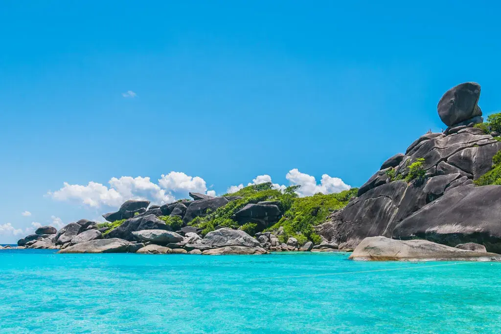 Khao Lak: Odkryj Tajlandię bez tłumów! Rajskie plaże i dżungla