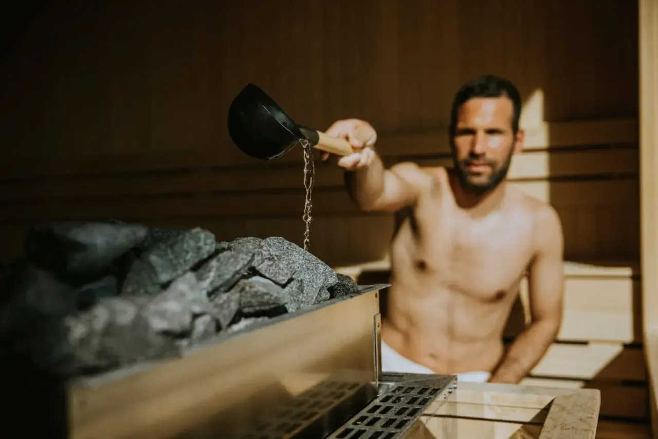 Sauna przed czy po treningu: uniknij błędów i popraw efekty ćwiczeń