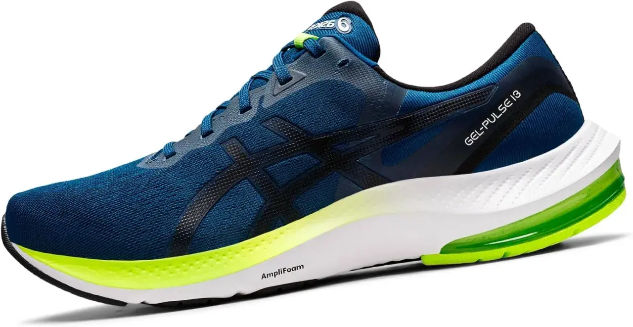 Scarpa da running blu con dettagli fluo. Il modello GEL-PULSE 13 offre ammortizzazione e comfort per ogni passo.
