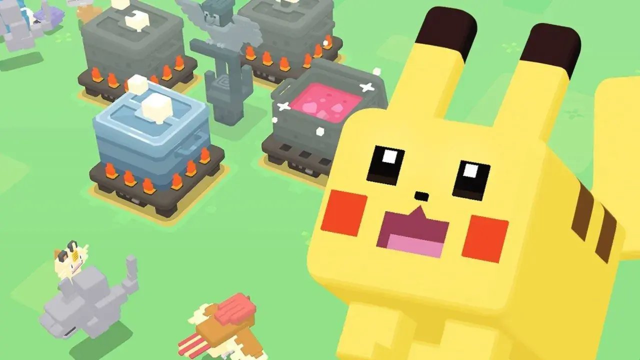 Pikachu i inne postacie z gry w stylu klocków, idealne dla fanów ciekawych gier na telefon.