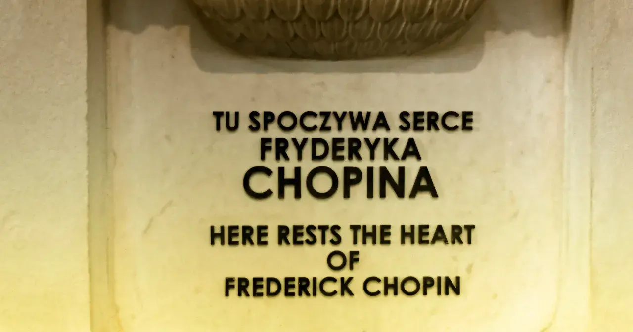 Gdzie leży serce Chopina? Odkryj jego fascynującą historię i miejsce