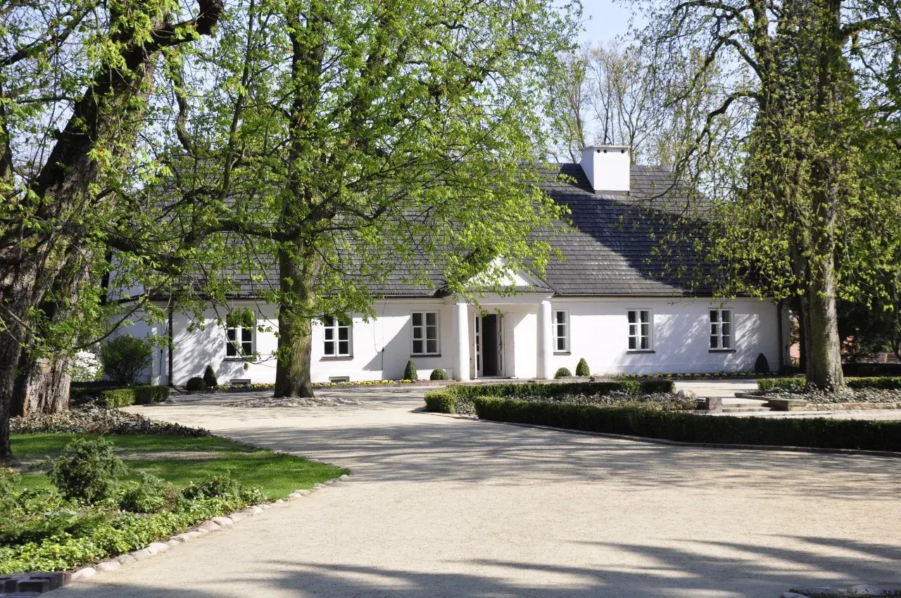 Kiedy i gdzie urodził się Fryderyk Chopin? Fascynujące fakty o jego narodzinach