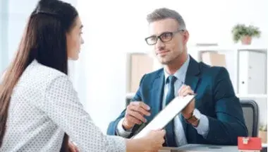 Unikaj błędów! Jaki PKD dla agenta ubezpieczeniowego? Prosty przewodnik