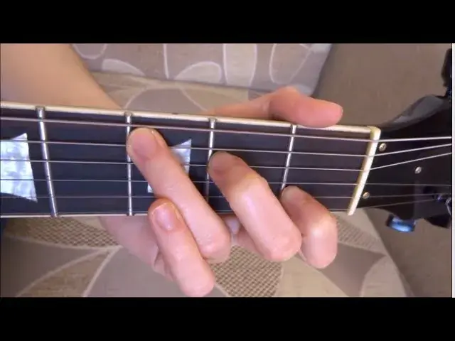 Krajka chwyty na gitarę - najprostsze akordy i bicia do nauki