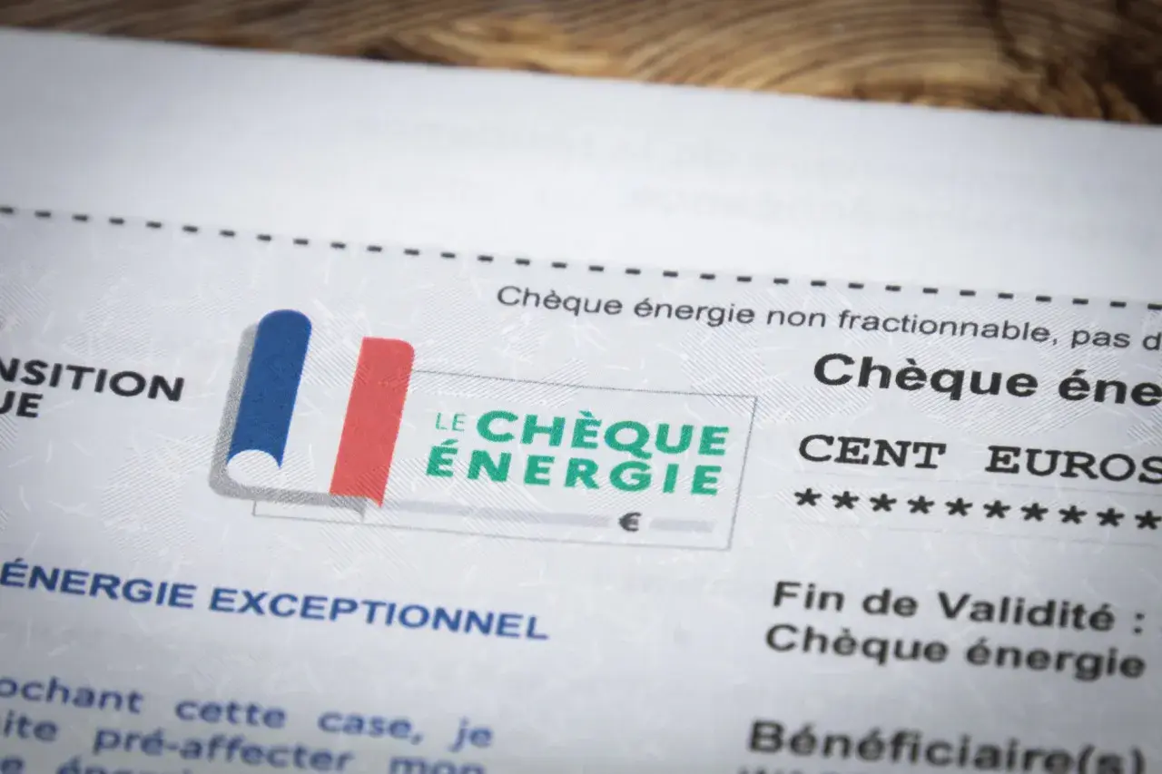 Le chèque énergie, censé aider à payer les factures, n'a pas été reçu. Le document montre le logo et le texte "Chèque énergie".