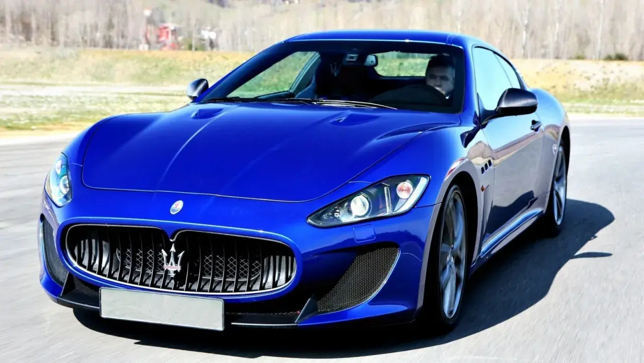 Ile kosztuje Maserati Quattroporte? Sprawdź ceny i opcje zakupu
