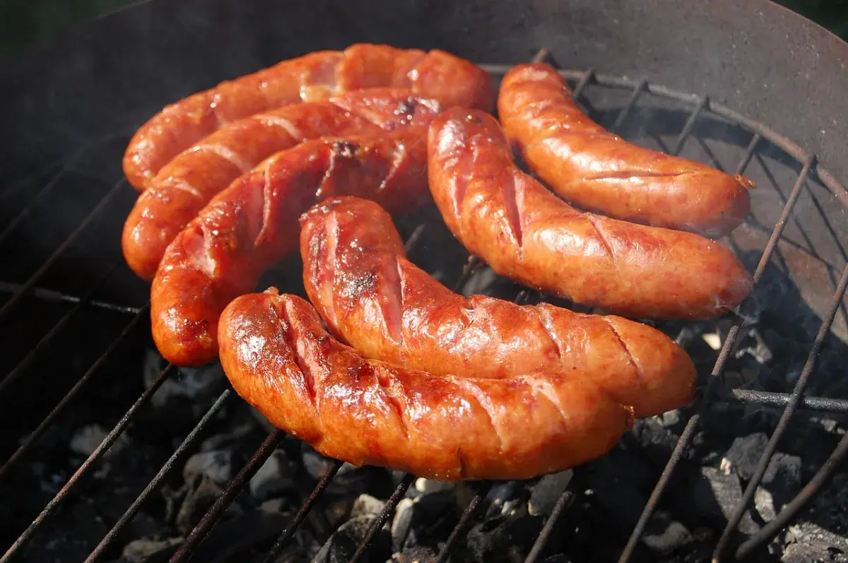 Kiełbasa Krakus - poznaj smaki, skład i najlepsze przepisy