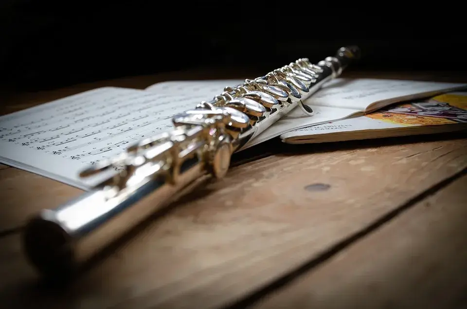 Czy flet poprzeczny jest instrumentem dętym drewnianym? Odkryj prawdę!