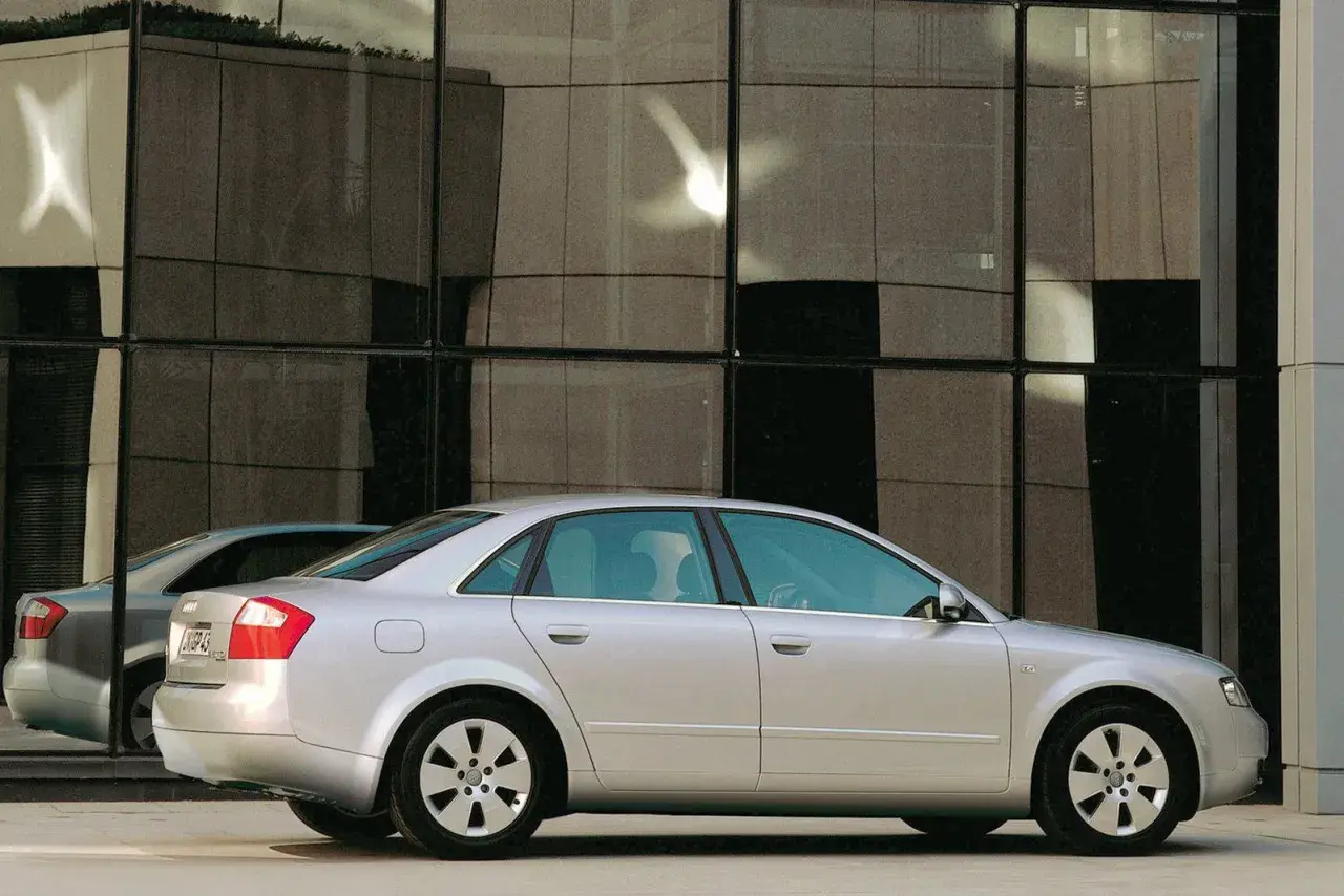 Audi A4 B6: Który silnik benzynowy wybrać? Poradnik i rekomendacje