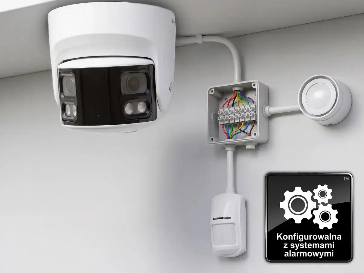 Kamera IP z funkcją onvif, czujnik ruchu i sygnalizator alarmowy podłączone do puszki instalacyjnej.