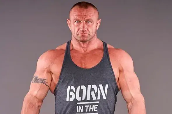 Ile lat ma Pudzian? Sprawdź, ile ma lat Mariusz Pudzianowski i jego kariera