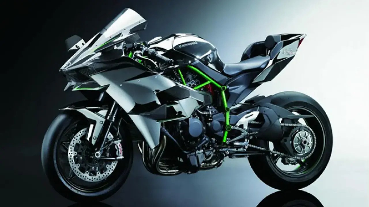 Kawasaki H2R, una moto de ensueño. ¿Cuántos caballos tiene la Kawasaki H2R? ¡Más de 300!