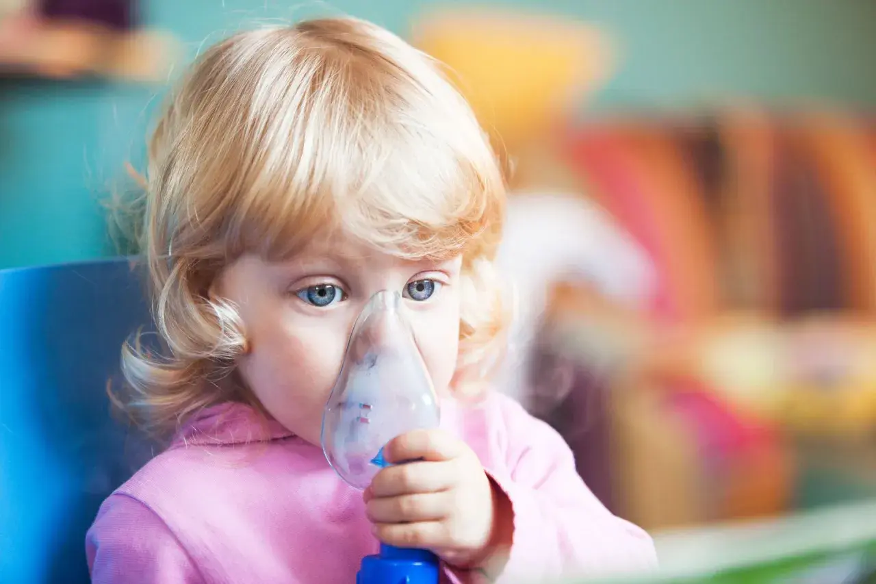 Inhalacje na kaszel: Składniki, bezpieczeństwo i błędy