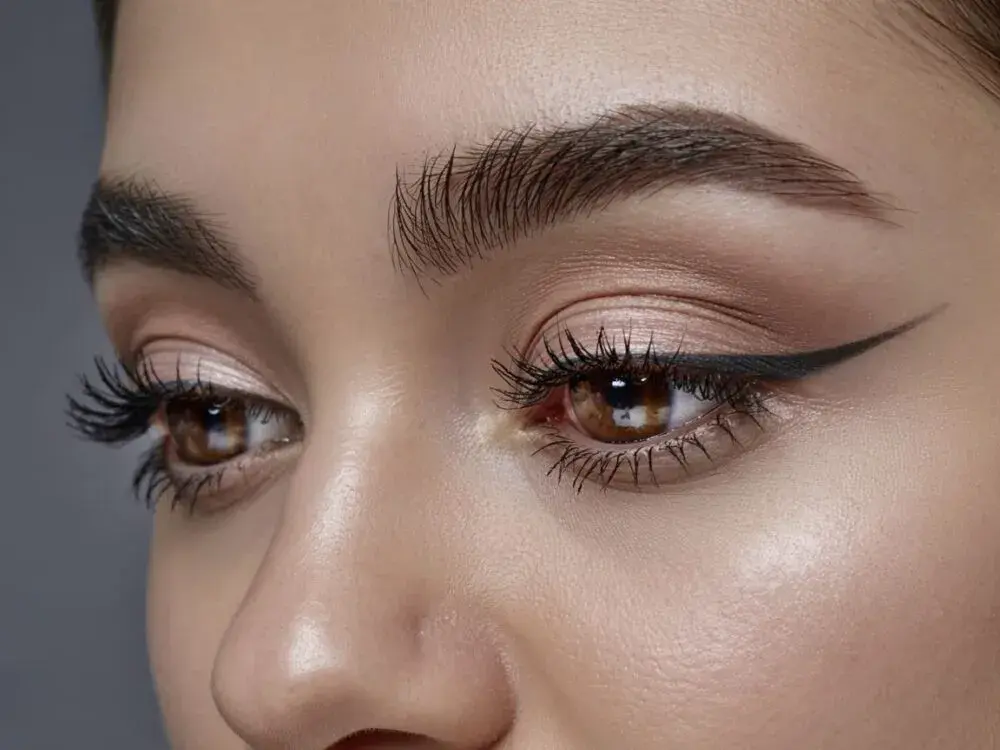 Makijaż krok po kroku: Naturalny look dla początkujących bez błędów!