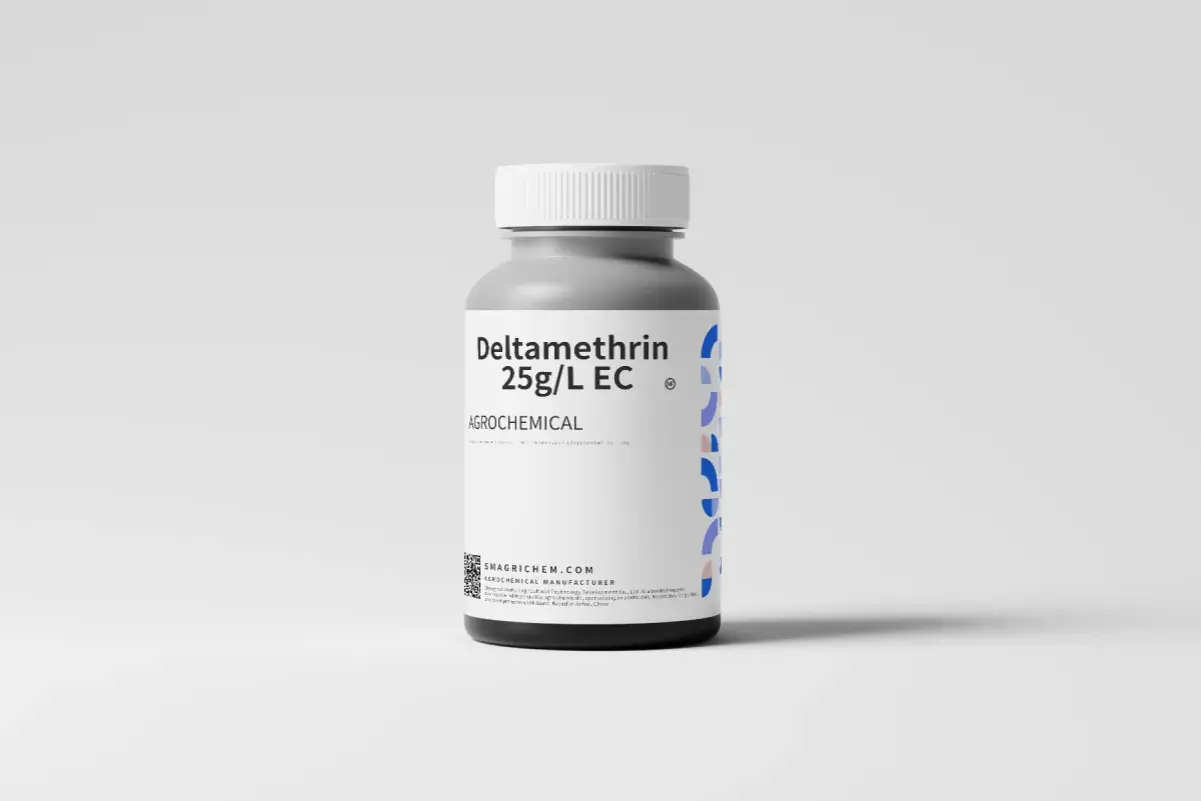 Flacone di Deltametrina 25g/L EC, agrochimico per il controllo degli insetti.