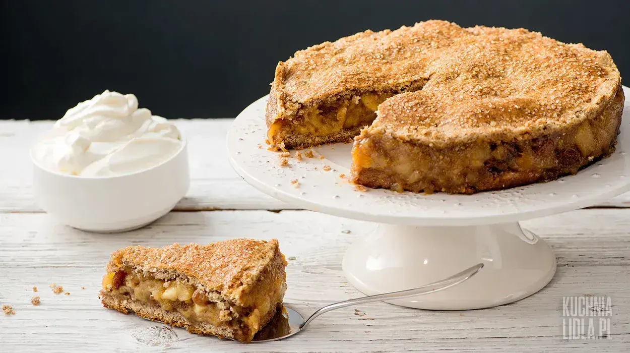 Jak piec szarlotkę? Czas i temperatura na idealne ciasto!