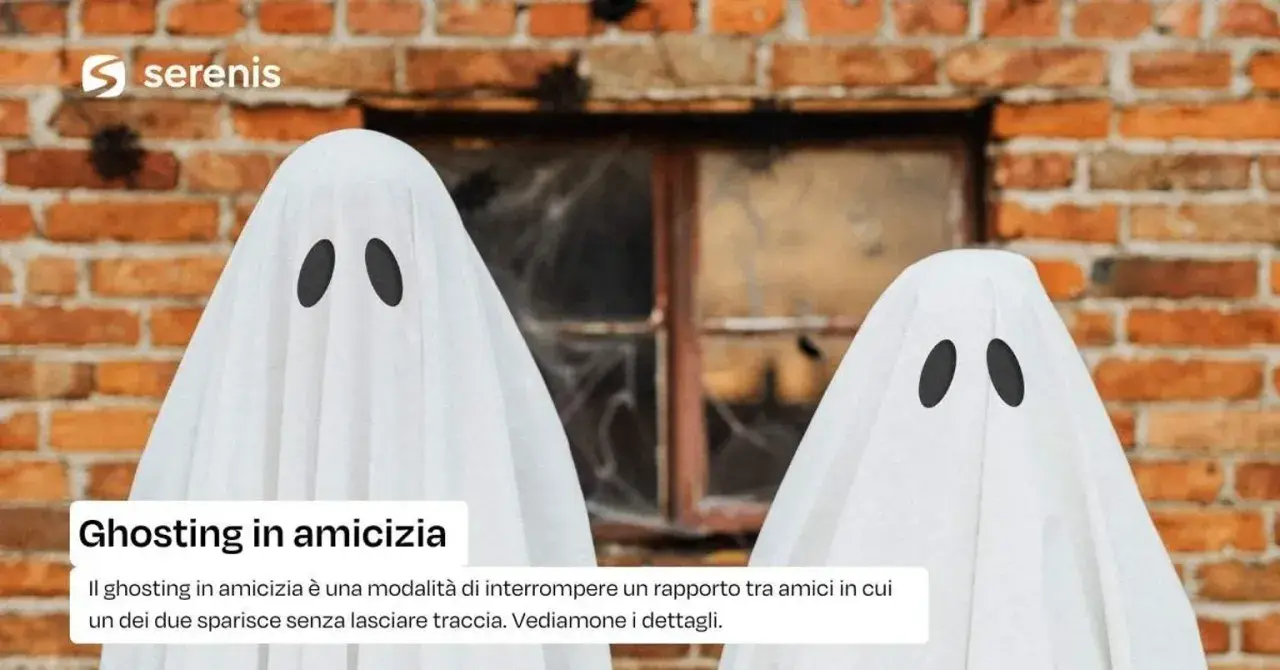 Due amici, vestiti da fantasmi, affrontano il "ghosting in amicizia", una sparizione improvvisa che lascia senza parole.