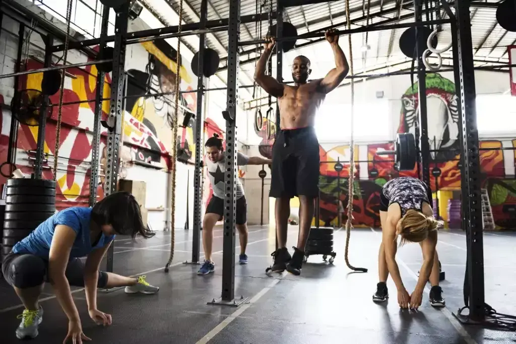 WOD CrossFit: Co to jest i jak zacząć? Twój pierwszy trening!