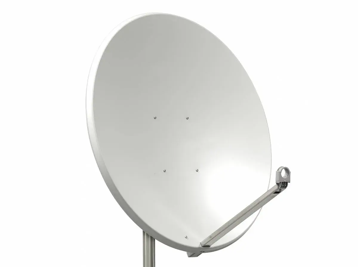Biała antena satelitarna na maszcie, idealna do wyboru, jaką antenę satelitarną wybrać.