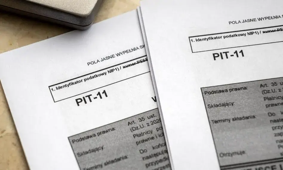 Jak rozliczyć PIT-11 z urzędu pracy i od pracodawcy bez błędów