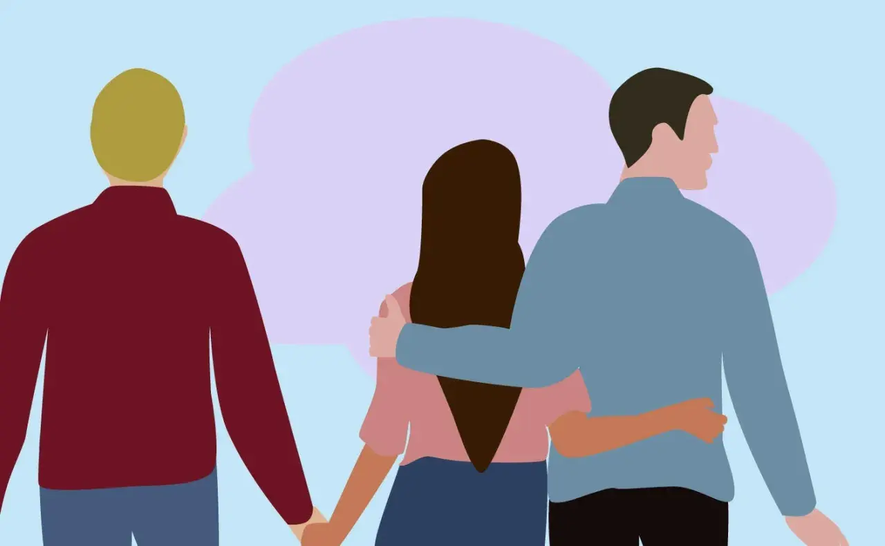 Drie personen, een vrouw in het midden met twee mannen aan weerszijden. Een man houdt haar hand vast, de ander slaat een arm om haar heen. Valkuilen lat relatie.