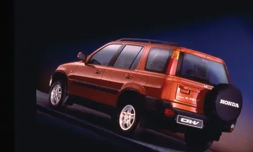 Jaki olej do hondy CR-V 2.0 benzyna, aby uniknąć kosztownych napraw?