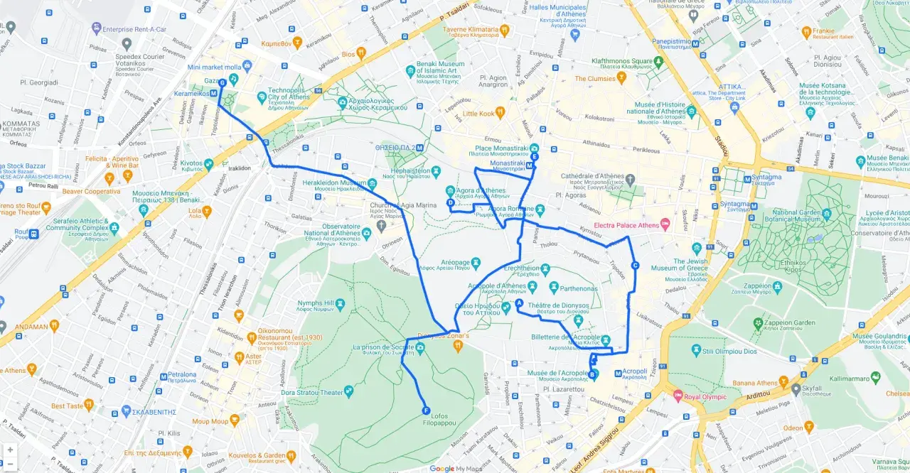 Une balade à Athènes : de la Place Monastiraki à l'Acropole, en passant par le Musée Benaki. Que faire à Athènes ? Explorez l'histoire et la culture !